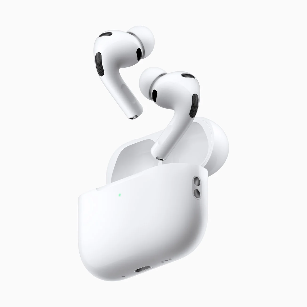 열린 충전 케이스 위에 놓인 흰색 AirPods Pro 3 이어버드